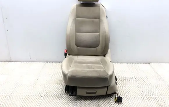 Volkswagen Sharan Front driver seat 