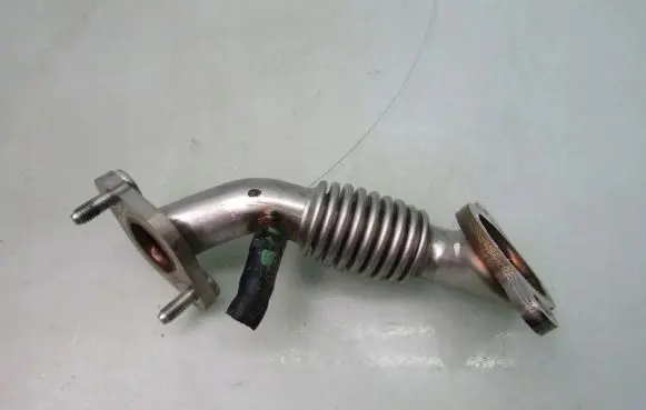 Mazda CX-30 EGR valve line/pipe/hose