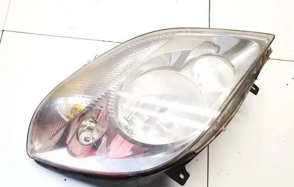 Mercedes-Benz Sprinter W906 Headlight/headlamp 24738200re