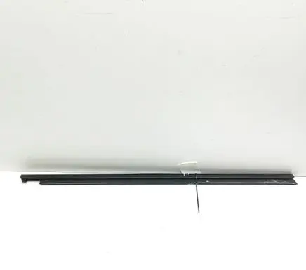 BMW 5 G60 G61 Door glass trim 5B597F0