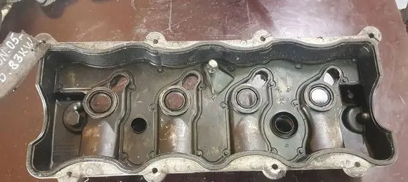 Hyundai Tucson JM Rocker cam cover