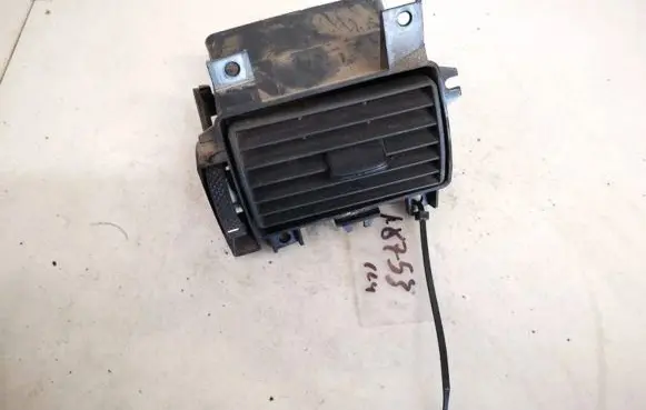 Ford Transit Dash center air vent grill vp6c1h19c696a vp6c1h-19c696-a