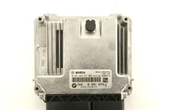 BMW 3 F30 F35 F31 Engine control unit/module 8591073