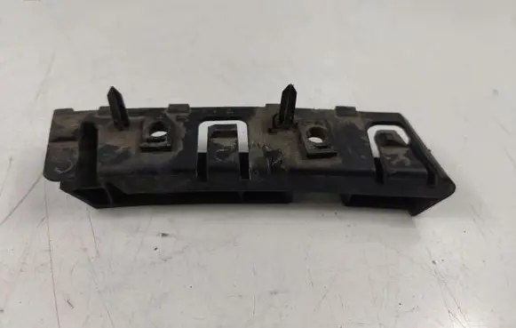 Peugeot 508 Front bumper mounting bracket