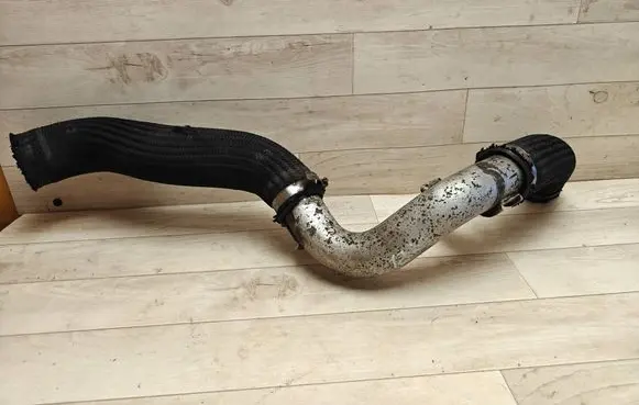 Chevrolet Captiva Intercooler hose/pipe 
