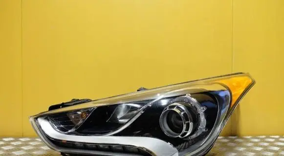Hyundai Veloster Headlight/headlamp 92101-2V 2995