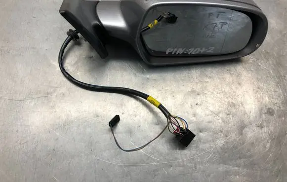Audi A5 8T 8F Front door electric wing mirror A58T
