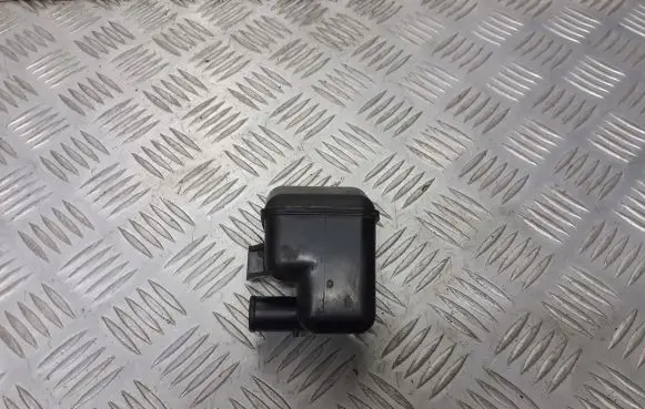 Mazda 323 Intake resonator 