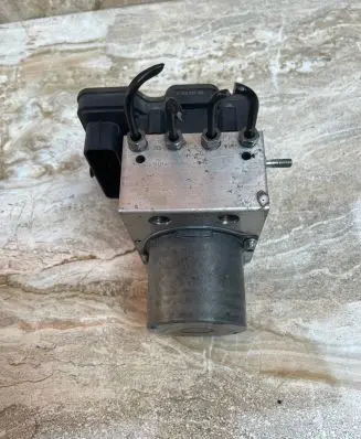 Jaguar XJ X351 ABS Pump GW9314F447AC