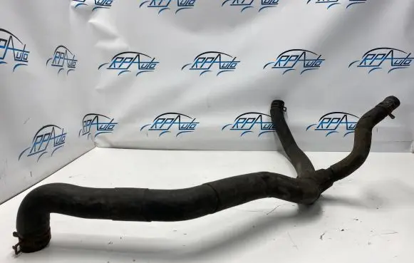 Volkswagen Golf IV Engine coolant pipe/hose 074121101