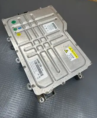 Peugeot 508 II Voltage converter inverter 9832173380