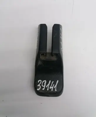 Nissan Murano Z50 Rear seat rail trim cover 85709CA000