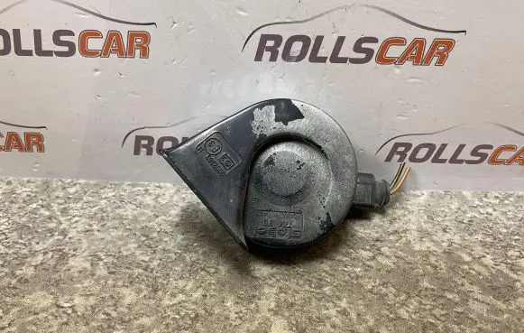 Audi A6 S6 C5 4B Horn signal 4B0951223A