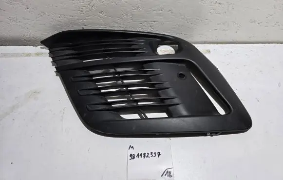 Peugeot Expert Front bumper lower grill 981172337