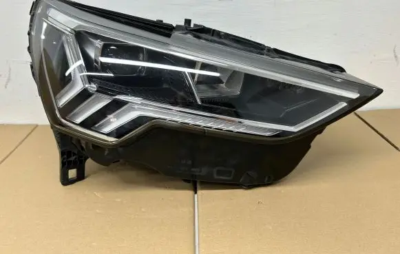 Audi Q3 F3 Headlight/headlamp 83A941034