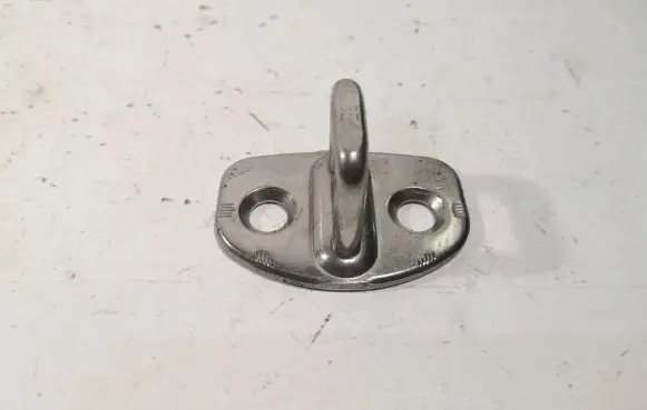 Audi A6 S6 C6 4F Rear door lock loop/hook striker 8E0837033