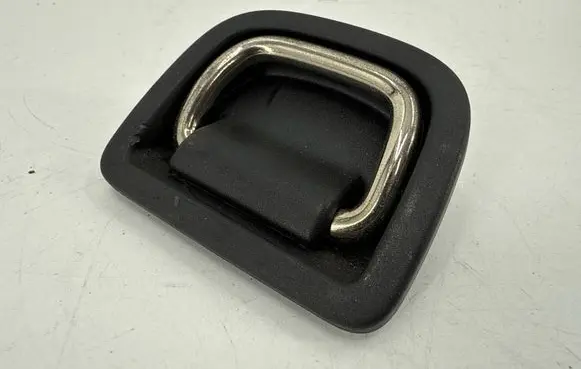 Volkswagen Golf VII Tie down hook / loop 8V0863503C