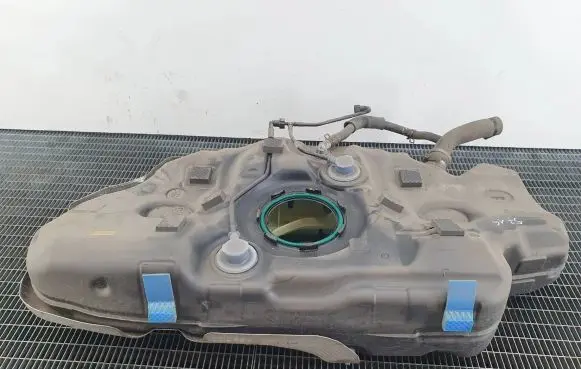 Hyundai Elantra VII Fuel tank 