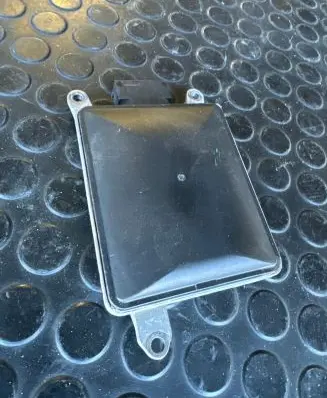 Porsche Cayenne (92A) Blind spot module 8T0907566B 01090505