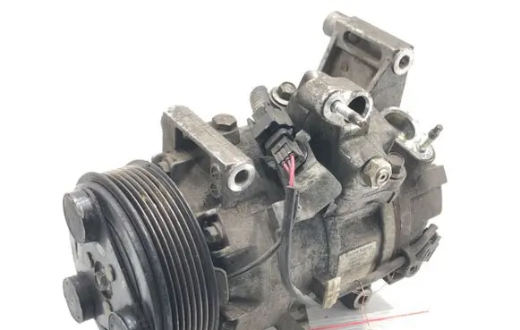 Infiniti Q70 Y51 Air conditioning (A/C) compressor (pump) 926001MS0A