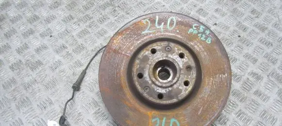 Citroen C5 Aircross Front wheel hub spindle knuckle
