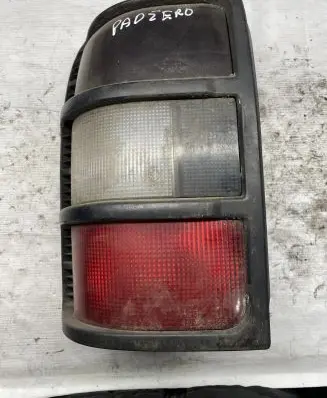 Mitsubishi Pajero Rear/tail lights 003885