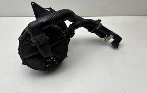 Volkswagen Golf IV Secondary air pump 071959253 1J0906615 1J0131128H