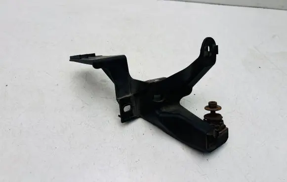 Audi TT TTS Mk2 Front bumper mounting bracket 8J0806540A 1J0806540A