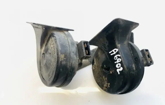 Audi A4 S4 B5 8D Horn signal