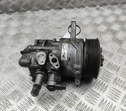 BMW 5 GT F07 Power steering pump 6776172