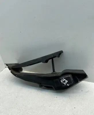 Accelerator throttle pedal