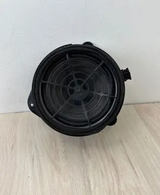 Audi A6 S6 C6 4F Rear door speaker 4F0035415A 280369001