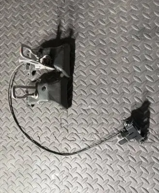 BMW X5M E70 Engine bonnet/hood lock/catch 7164802 7164801
