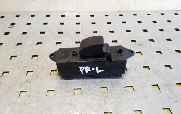Mitsubishi Outlander Electric window control switch 8608A061