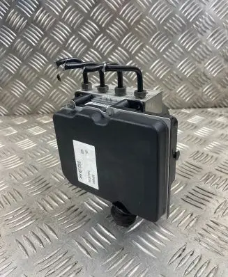 Audi A4 S4 B8 8K ABS Pump 8K9907379D