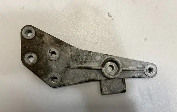 BMW 4 F32 F33 Engine mounting bracket 7600672