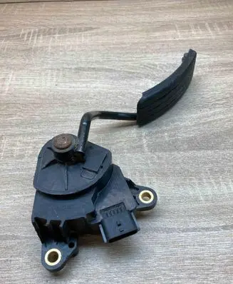 Renault Megane II Accelerator throttle pedal 8200153268