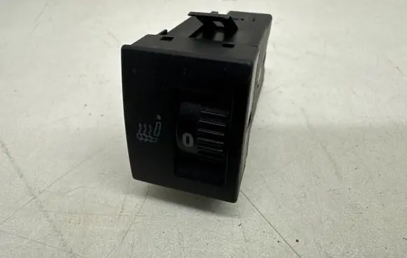 Volkswagen Polo IV 9N3 Seat heating switch 6Q0963563