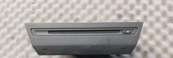 Mazda 3 III Navigation unit CD/DVD player BJE8669G0 MD422346