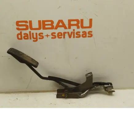 Subaru Forester SF Accelerator throttle pedal