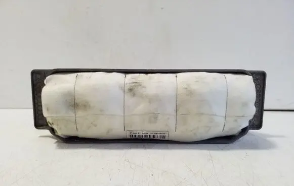 Passenger airbag