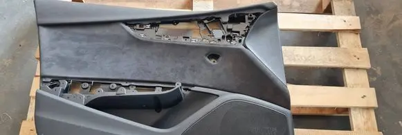 Audi A4 S4 B9 8W Front door card panel trim 8W0867133