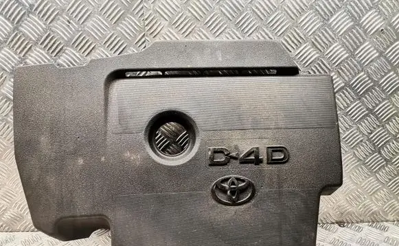 Toyota Avensis T270 Engine cover (trim)