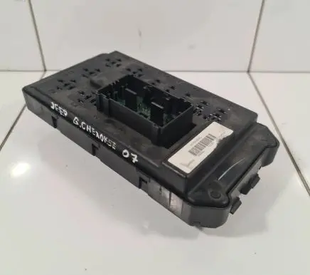 Jeep Grand Cherokee (WK) Fuse module 56050066ac