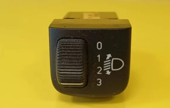 Saab 9-5 Headlight level height control switch 5106109