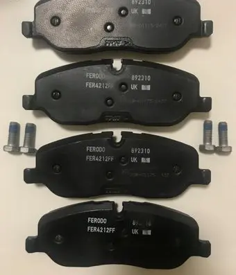 Land Rover Discovery 4 - LR4 Brake pads (rear) LR019618