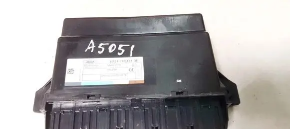 Ford Kuga I Comfort/convenience module 8m5t19g481be 8m5t-19g481-be