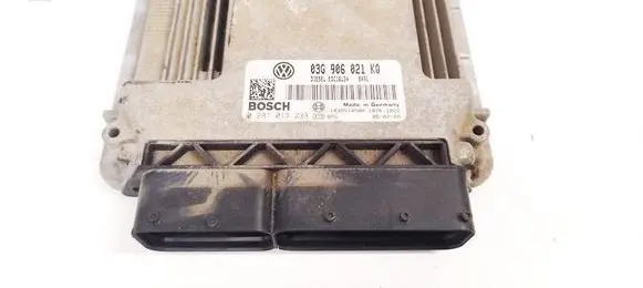 Volkswagen Golf Plus Engine control unit/module 0281013233