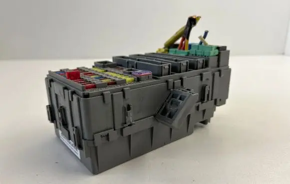 Mercedes-Benz E W211 Fuse module 52555LH 5LHH5MV07