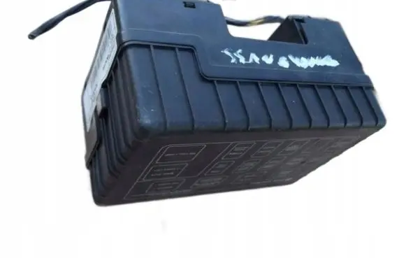 SsangYong Rexton Fuse module 8220508024